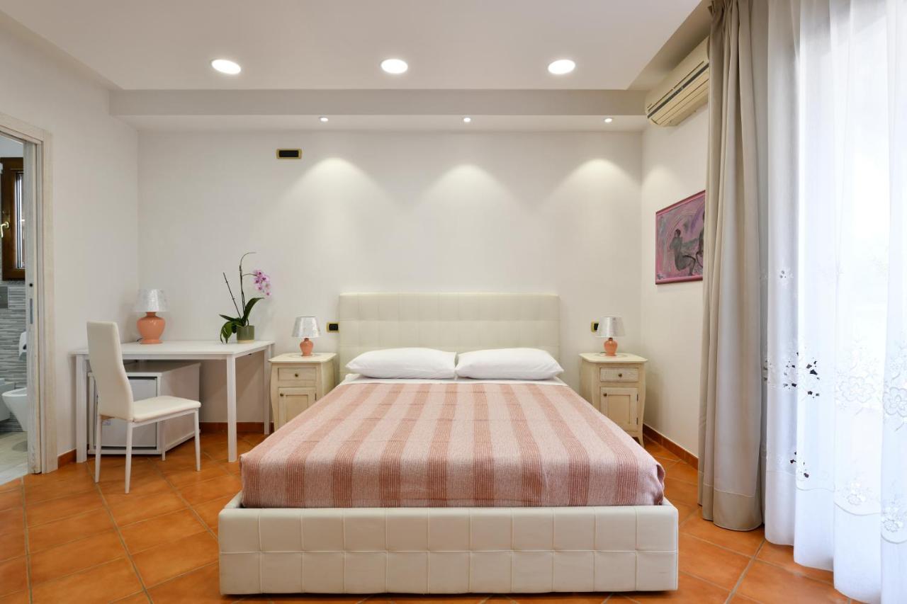 Hotel Sa Omu Bianca Tortolì Esterno foto